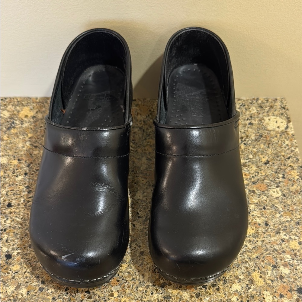Dansko Black Leather Clogs size 40